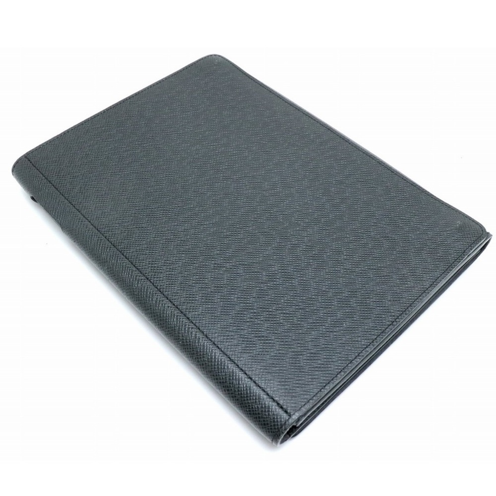 Louis Vuitton Taiga Etui iPad Case (Leather)